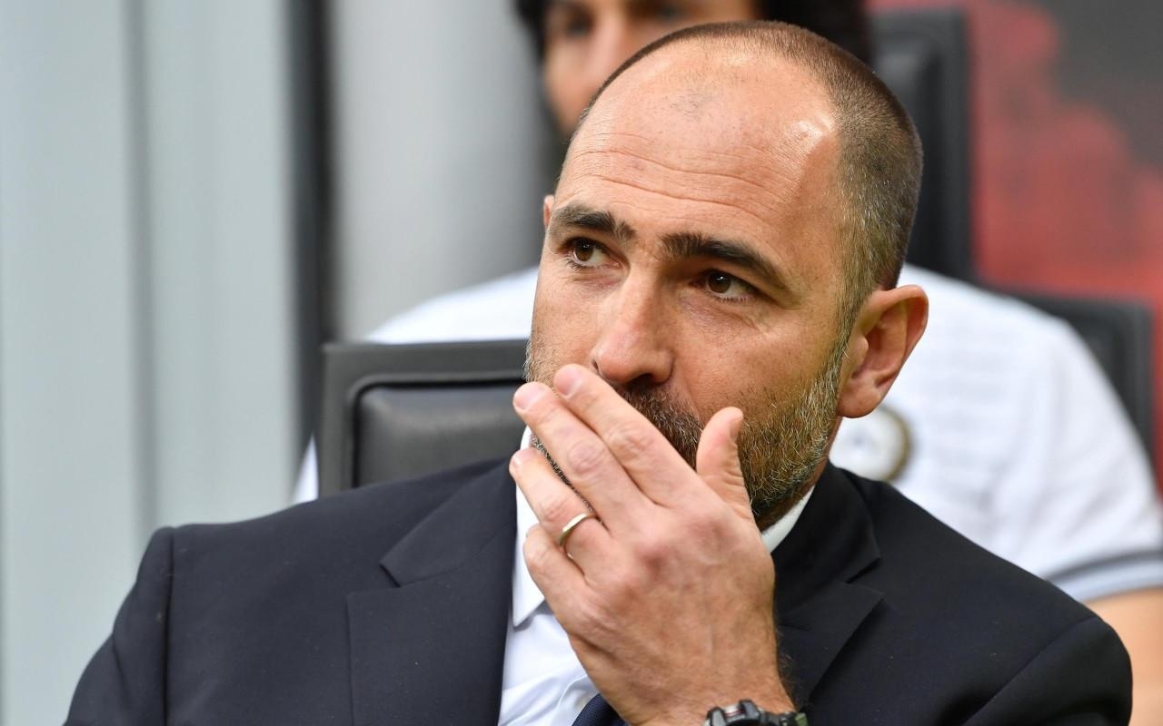 足的问题频 足的问题频