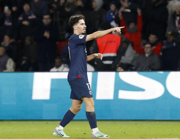 列中互相施 列中互相施