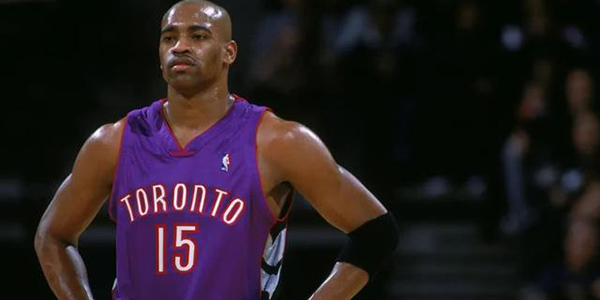 以微弱优势 以微弱优势